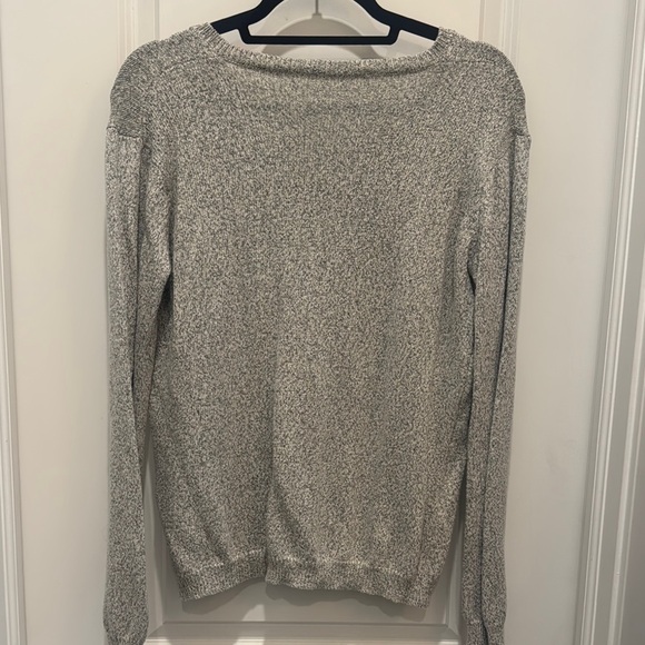 Brandy Melville Gray V-Neck Sweater with Ribbed Cuffs - Picture 7 of 7